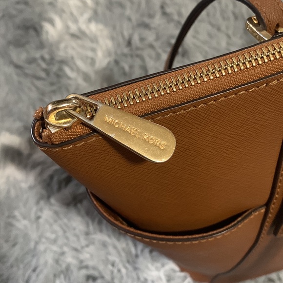 Michael Kors Bag - Picture 12 of 16